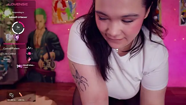 Snapshot of Chery_Lady22 chatting on 10.28.25 Chery Lady22 online show from 10.28.25