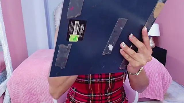 AnisiaFarina online show from 01.15.25