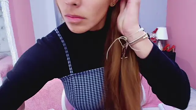 AnisiaFarina online show from 01.22.25