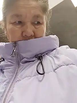 Zulfiya Bruce online show from 10.18.25