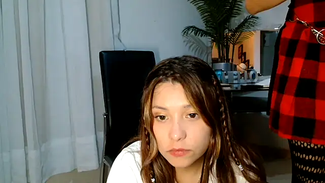 3littleschoolteens online show from 06.11.26