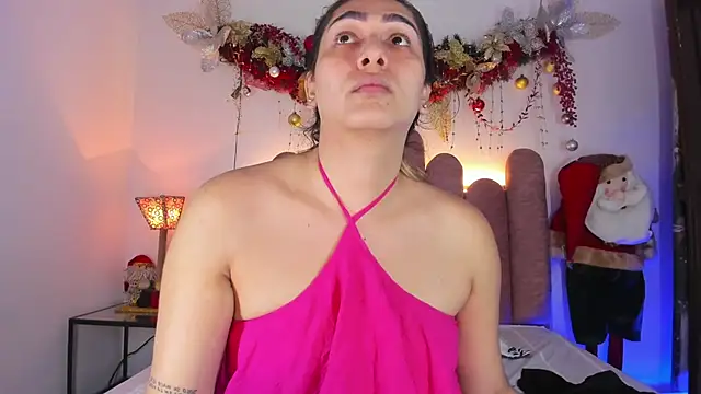 Snapshot of ISABELLASSMITH chatting on 12.24.24 ISABELLASSMITH online show from 12.24.24