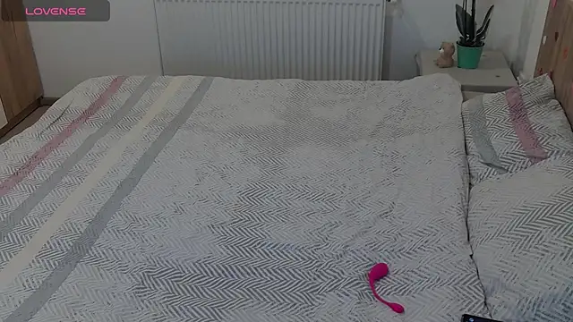 Snapshot of fayette_ chatting on 10.08.25 fayette  online show from 10.08.25