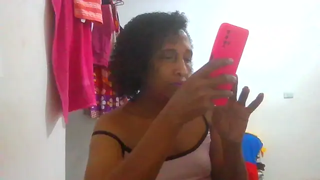 Aishamara online show from 10.20.25