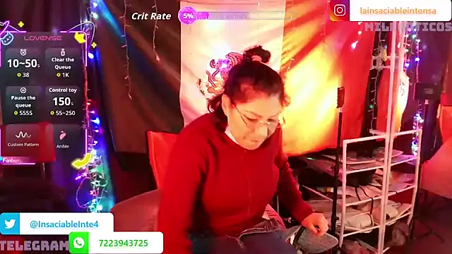 LaInsaciableIntensa online show from 11.30.25