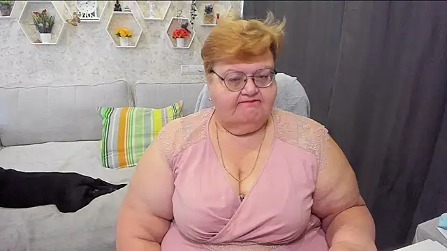 Snapshot of _big_love_ chatting on 11.21.25 big love online show from 11.21.25