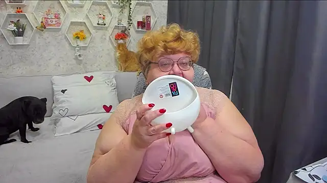 Snapshot of _big_love_ chatting on 02.13.26 big love online show from 02.13.26