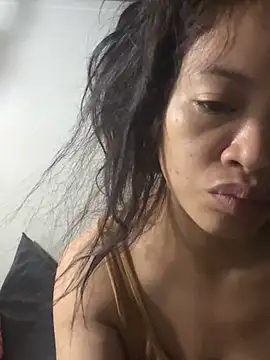 Snapshot of pinay4uwithagoodheart chatting on 04.12.26 pinay4uwithagoodheart online show from 04.12.26