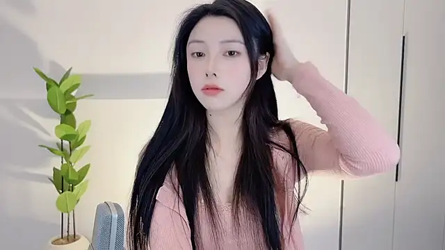 HaagenDazs  online show from 02.20.25