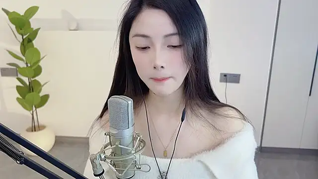 HaagenDazs  online show from 03.23.25