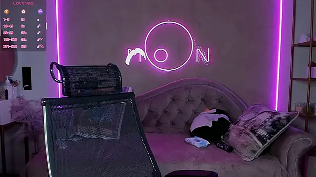 lika lil online show from 10.18.25