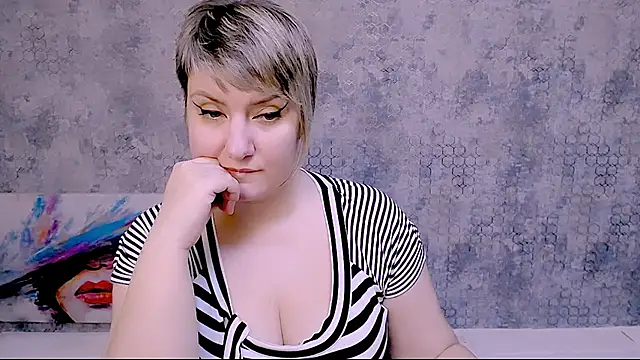 Djullia online show from 01.18.25
