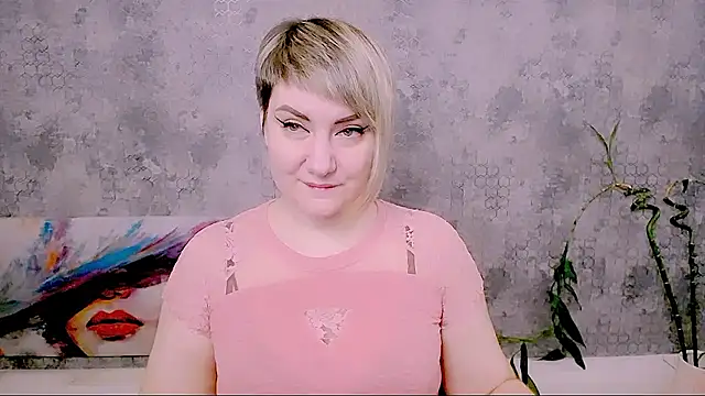 Snapshot of Djullia chatting on 01.19.26 Djullia online show from 01.19.26