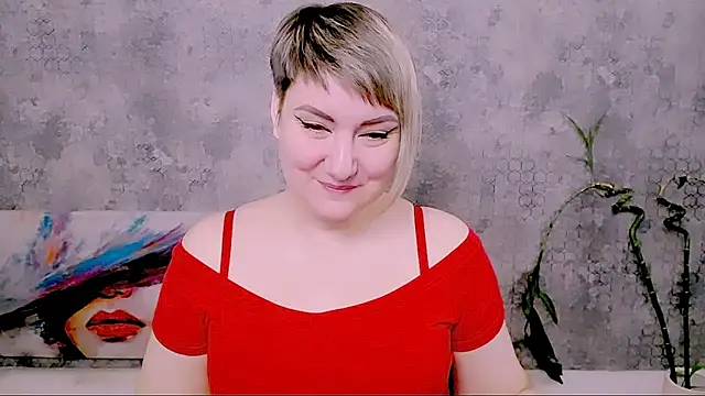 Snapshot of Djullia chatting on 02.26.26 Djullia online show from 02.26.26