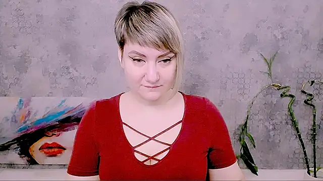 Snapshot of Djullia chatting on 03.01.26 Djullia online show from 03.01.26