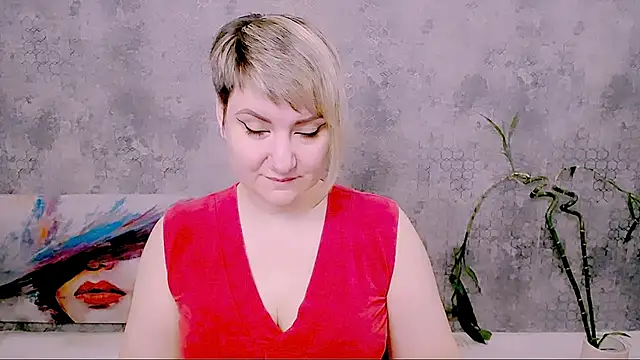 Snapshot of Djullia chatting on 03.28.26 Djullia online show from 03.28.26