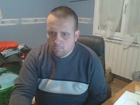 manubm03 online show from 02.02.26