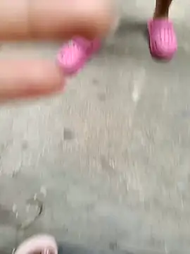 annie-19 online show from 09.22.25