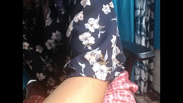 Snapshot of CuteRhea69 chatting on 02.28.25 CuteRhea69 online show from 02.28.25