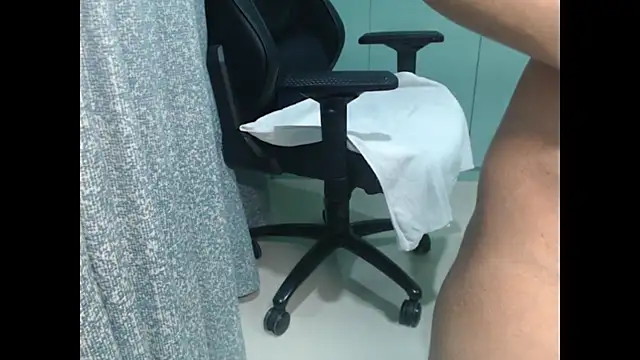 CuteRhea69 online show from 10.12.25