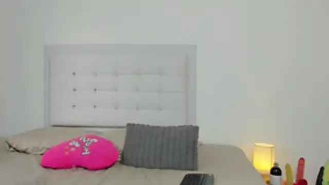 Sofia Blosom online show from 10.29.25