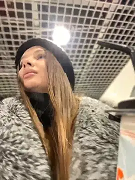 Snapshot of KrisMagnoly chatting on 02.04.26 KrisMagnoly online show from 02.04.26