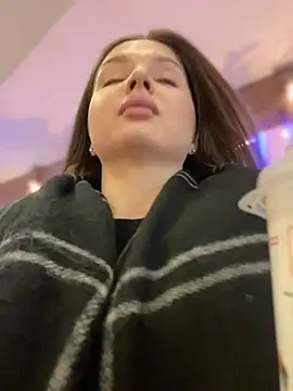 Snapshot of KrisMagnoly chatting on 02.18.26 KrisMagnoly online show from 02.18.26