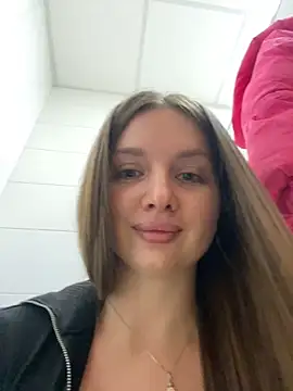 Snapshot of KrisMagnoly chatting on 02.22.26 KrisMagnoly online show from 02.22.26