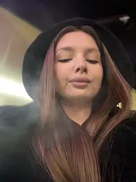 Snapshot of KrisMagnoly chatting on 02.23.26 KrisMagnoly online show from 02.23.26