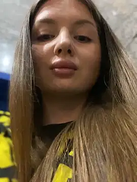 Snapshot of KrisMagnoly chatting on 03.01.26 KrisMagnoly online show from 03.01.26