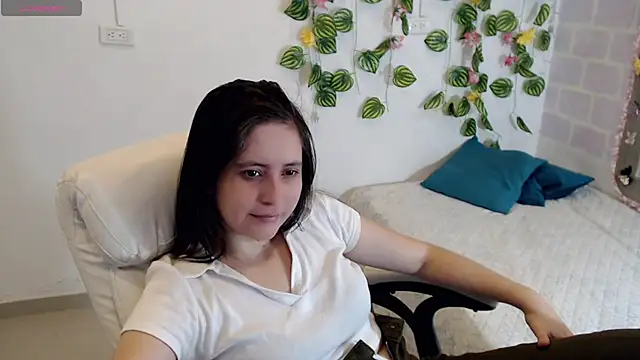 tania sweet   online show from 09.24.25