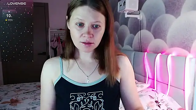 alekasamui online show from 10.18.25