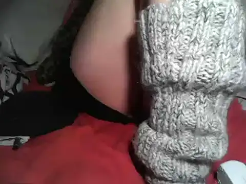 Snapshot of Alma_Evelynne chatting on 09.16.25 Alma Evelynne online show from 09.16.25