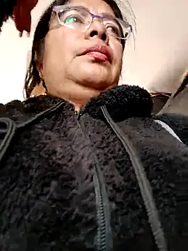   valentina18 online show from 02.20.25