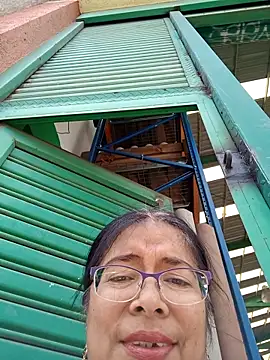   valentina18 online show from 03.04.25