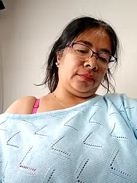   valentina18 online show from 03.05.25