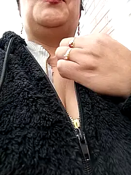   valentina18 online show from 03.20.25