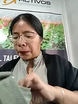 Snapshot of __valentina18 chatting on 02.24.26 valentina18 online show from 02.24.26