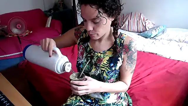 Snapshot of deftoolceles chatting on 02.11.25 deftoolceles online show from 02.11.25