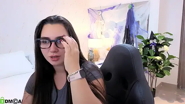 Snapshot of ava_blue chatting on 10.26.25 ava blue online show from 10.26.25