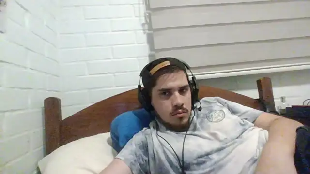 hung weeb online show from 12.10.24