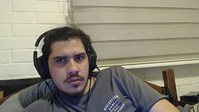 hung weeb online show from 10.13.25