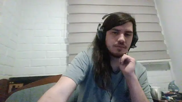 hung weeb online show from 10.16.25