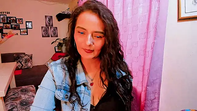 emma luxy online show from 01.15.26