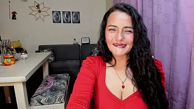 emma luxy online show from 04.30.26