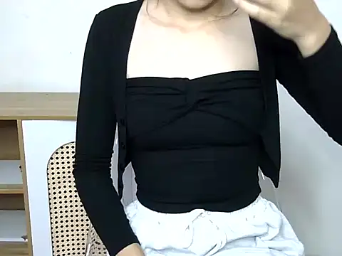 EmmySweet- online show from 12.19.25