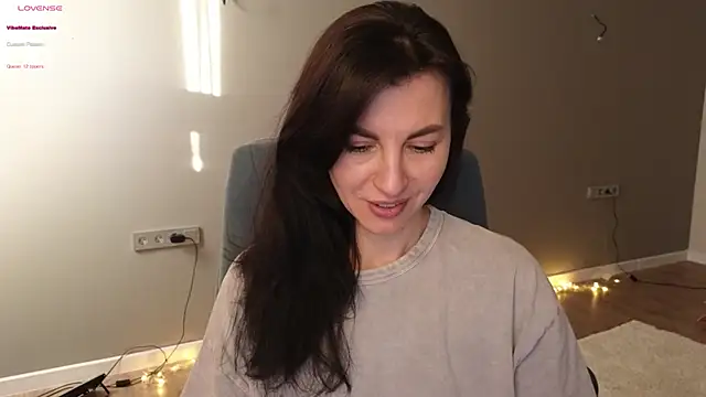 Snapshot of Mary_love16 chatting on 02.18.25 Mary love16 online show from 02.18.25