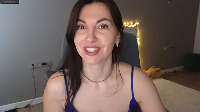 Snapshot of Mary_love16 chatting on 03.10.25 Mary love16 online show from 03.10.25