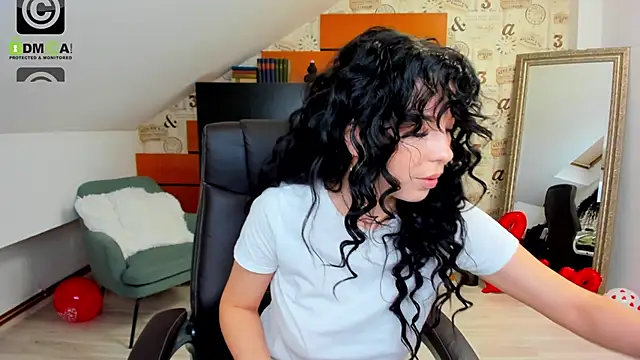 Snapshot of EmillyTaylor chatting on 02.21.25 EmillyTaylor online show from 02.21.25