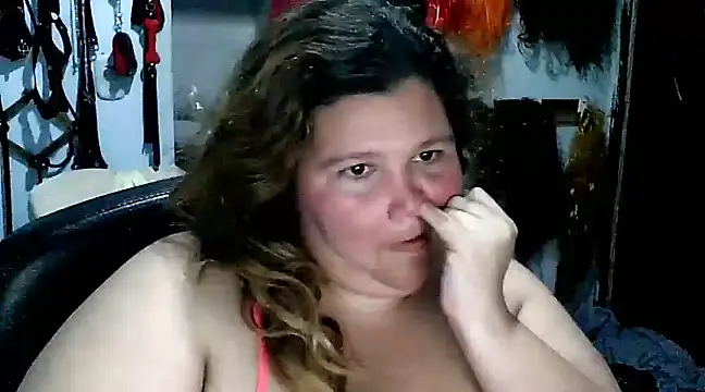 squirt322bbw online show from 02.10.25